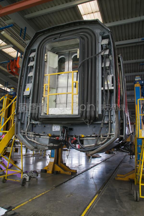 数字化协同 铁路货车升降维修与计算机办公设备维修的融合发展